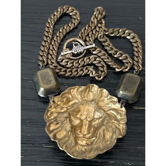 VTG Gold-Tone Lion Pendant Necklace Clear Faceted Crystal Accents Chunky Chain - Picture 7 of 11